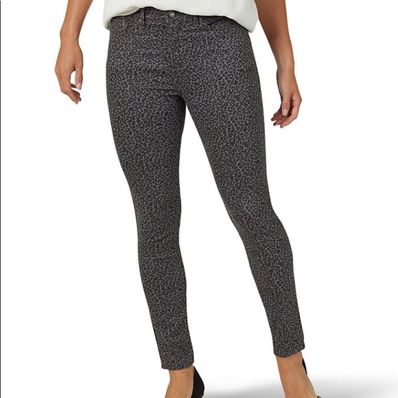 Women’s Lee Secretly Shapes Straight Leg Jeans - Picture 1 of 4